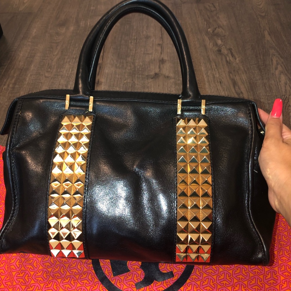 Authentic studded Tory Burch handbag🥰